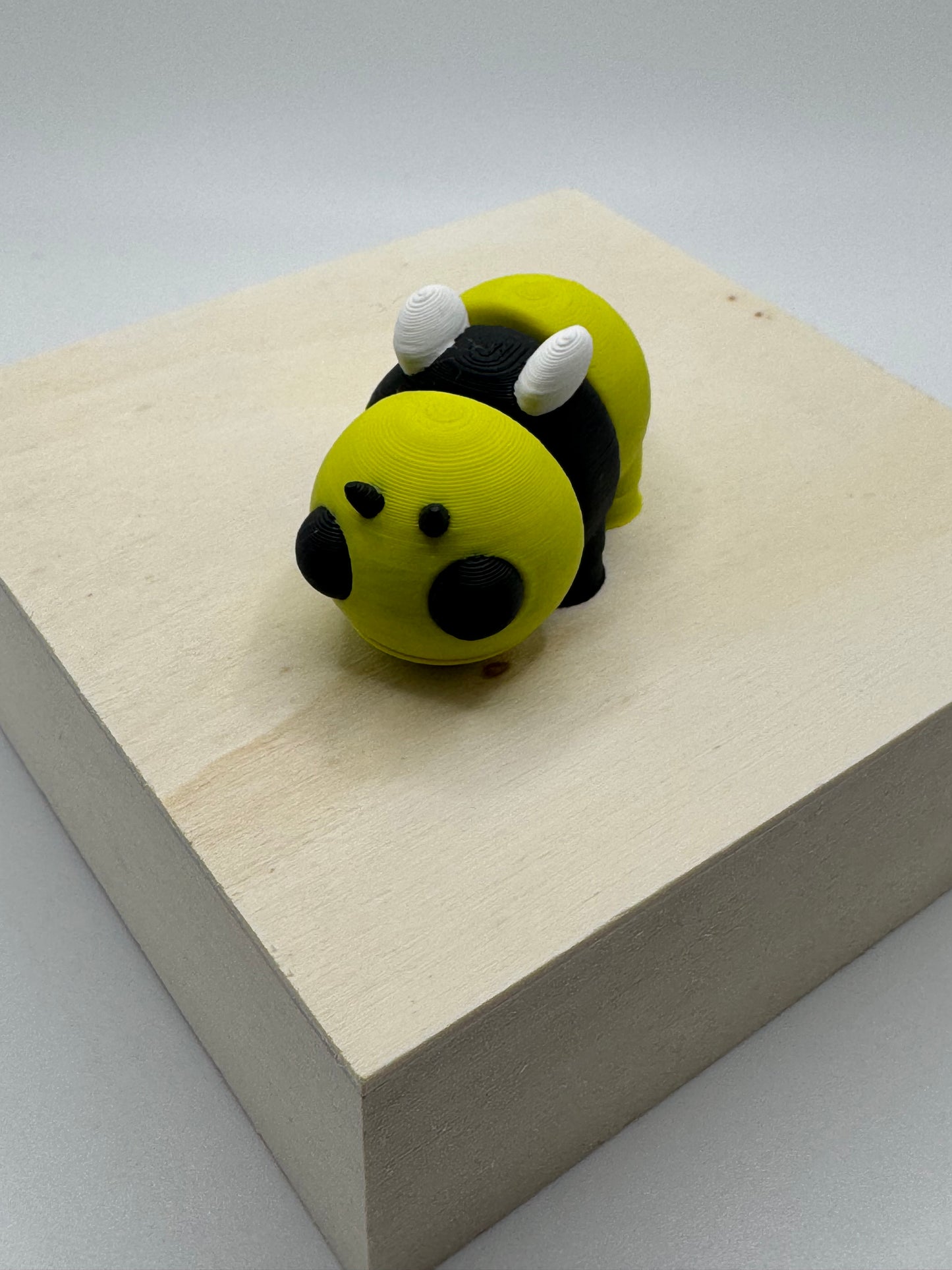 Cute Bumble Bee mini
